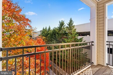 12933 Centre Park Cir unit 301, Herndon, VA 20171 - photo 5