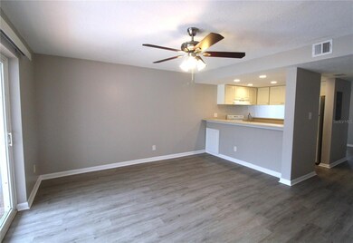 2744 Proctor Rd unit 2744, Sarasota, FL 34231 - photo 7