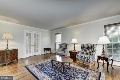 15217 Jones Ln, Gaithersburg, MD 20878 - photo 5