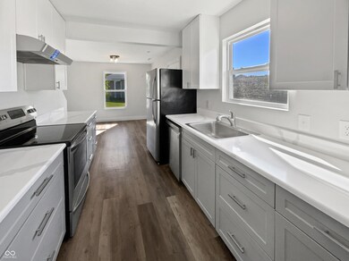 1654 Carriage Cir, Shelbyville, IN 46176 - photo 6