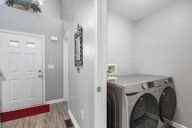 Entry/Laundry