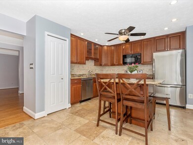 9440 Fens Hollow, Laurel, MD 20723 - photo 4