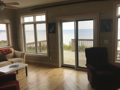 Living Area to deck