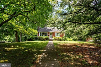 2114 Greenwich St, Falls Church, VA 22043 - photo 3