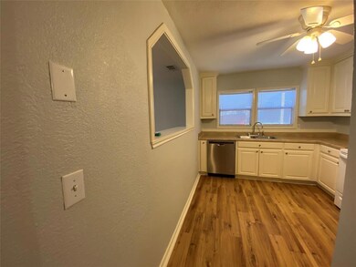 703 S Miller St, Decatur, TX 76234 - photo 3