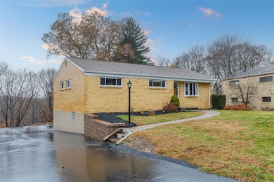 51 Bellview Cir, Mc Kees Rocks, PA 15136 - photo 2