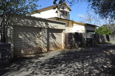 2155/57 Butte Garages