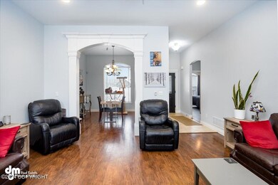 06-Living Room_IMG_0617-Edit