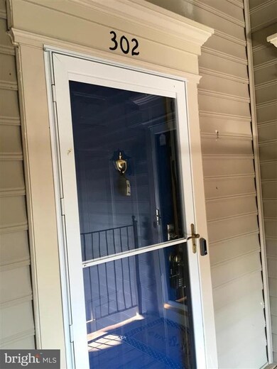 9278D Cardinal Forest Ln unit 302, Lorton, VA 22079 - photo 2