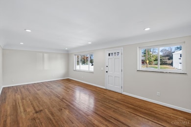 8663 Mockingbird Ln, Cincinnati, OH 45231 - photo 5