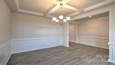 331 Fox Cove Rd, Hendersonville, NC 28792 - photo 2