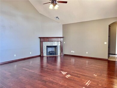 2624 SE 8th St, Moore, OK 73160 - photo 4