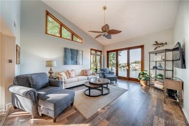 4692 Lakehurst Cir, Osage Beach, MO 65065 - photo 2