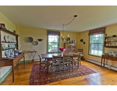 Dining Room. Large, open and light...