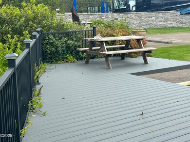 127 N Coast Hwy, Newport, OR 97365 - photo 6