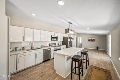 13050NBreezeWay-15