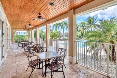 10831 NW 75th St, Doral, FL 33178 - photo 6