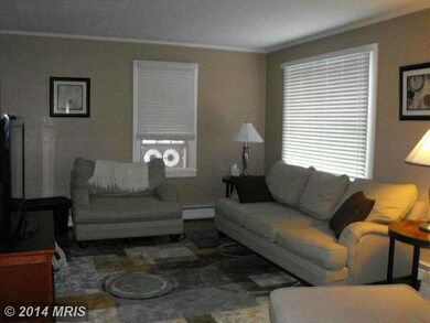 319 Commerce St, Waynesboro, PA 17268 - photo 7