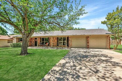 3612 Oakwood St, Denison, TX 75020 - photo 2