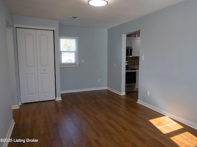 2021 Appleton Ln, Louisville, KY 40216 - photo 4