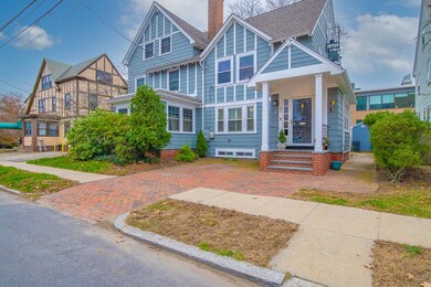 553 Lloyd Ave unit 2, Providence, RI 02906 - photo 3