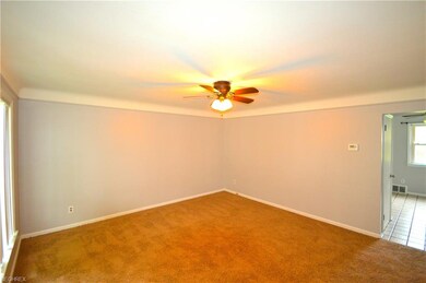 Spacious living room!