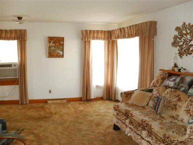 206 High St, Nichols, IA 52766 - photo 4