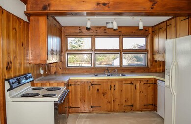 100 Base Hill Rd, Keene, NH 03431 - photo 5