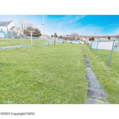 57 N Sheridan St, McAdoo, PA 18237 - photo 4