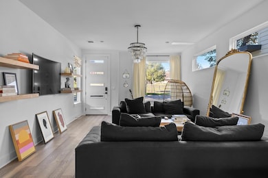 404 Powell Cir unit B, Austin, TX 78704 - photo 6