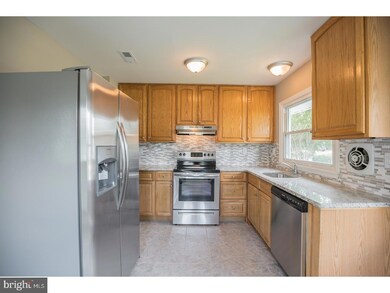 6 Bloomfield Ln, Willingboro, NJ 08046 - photo 7