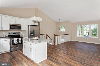 1954 Catanna Ave, Halethorpe, MD 21227 - photo 5