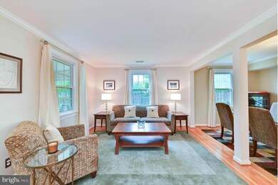 8907 Fort Hunt Rd, Alexandria, VA 22308 - photo 4