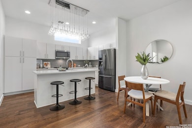 811 E Elmira St unit 2, San Antonio, TX 78212 - photo 4