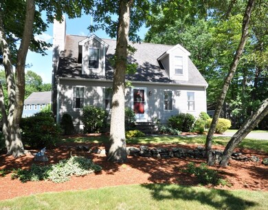 461 Johnny Appleseed Ln, Leominster, MA 01453 - photo 2