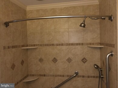 12750 Flat Meadow Ln, Herndon, VA 20171 - photo 5