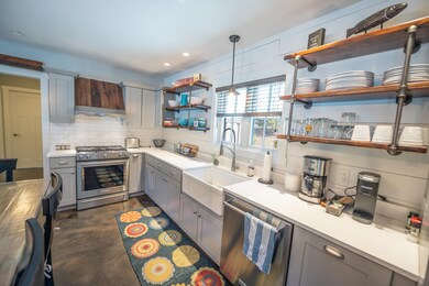 461 Lake Raponda Rd, Wilmington, VT 05363 - photo 4