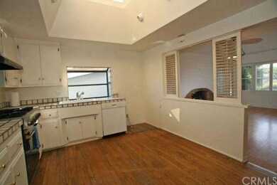 This kitchen has so much potential.