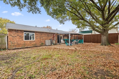 711 Sunny Slope Dr, Allen, TX 75002 - photo 2