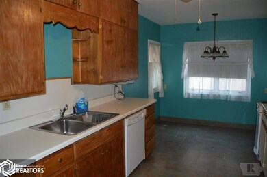 1509 S Elm St, Shenandoah, IA 51601 - photo 6