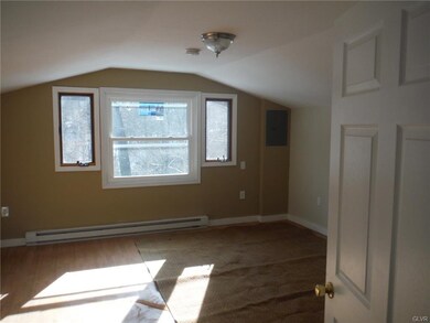 422 South St unit 2nd Flr Rear, Jim Thorpe, PA 18229 - photo 6