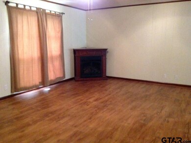 625 625 Pam Dr, Tyler, TX 75703 - photo 4