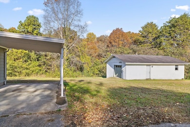 545 E Garden Farm Rd, Rossville, GA 30741 - photo 6