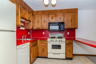 281 Boylston St unit I, Lowell, MA 01852 - photo 3