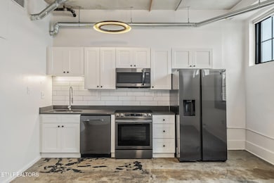 4-web-or-mls-116 S. Gay Street #606-5