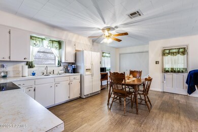 3-web-or-mls-213 Bradford Dr-2