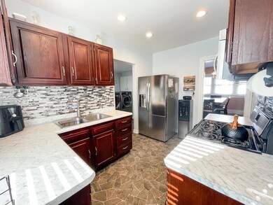 1611 Morehouse Ave, Elkhart, IN 46516 - photo 5