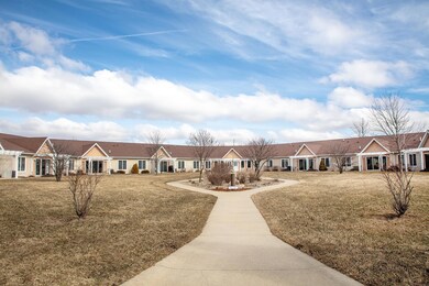 4305 Autumn Ridge Rd unit 201, Cedar Falls, IA 50613 - photo 3