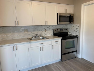 2300 Douglas St unit 5, Hollywood, FL 33020 - photo 6