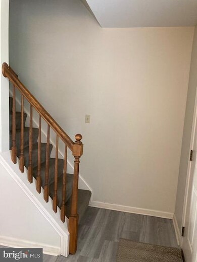 526 E Main St, New Holland, PA 17557 - photo 3